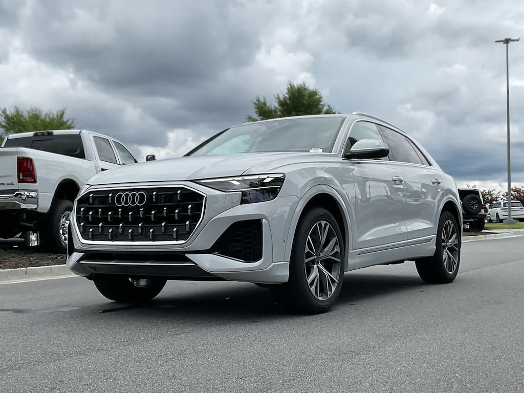 Used 2025 Audi Q8 Premium Plus 55 TFSI quattro