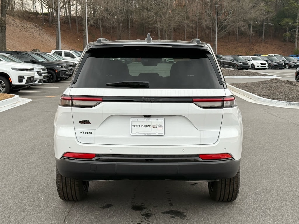 New 2025 Jeep Grand Cherokee Limited SUV