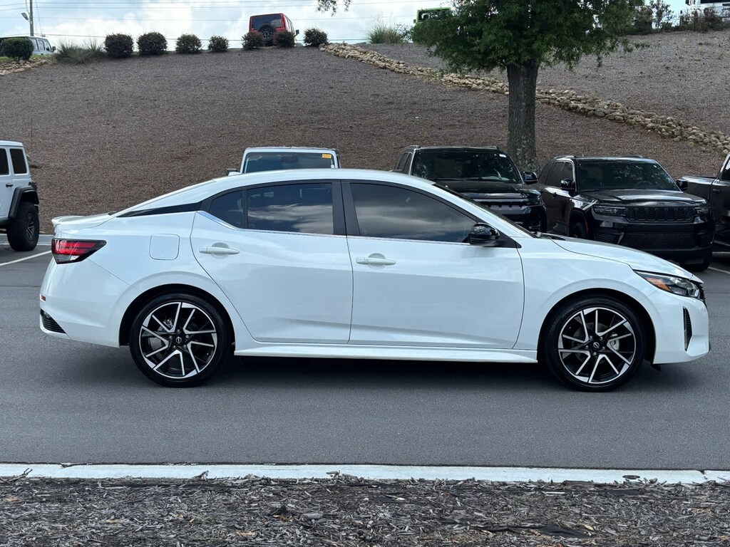 Used 2025 Nissan Sentra SR CVT