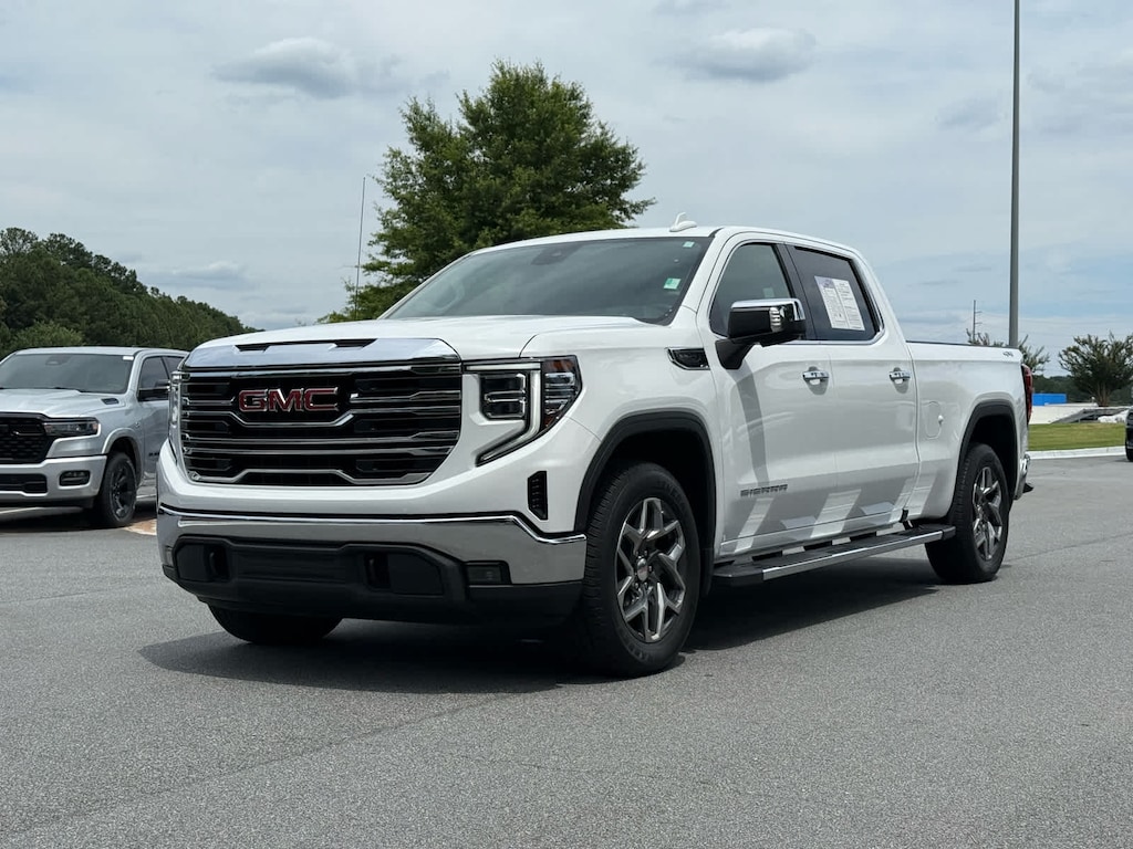 Used 2023 GMC Sierra 1500 SLT 4WD Crew Cab 147 4WD Crew Cab 147