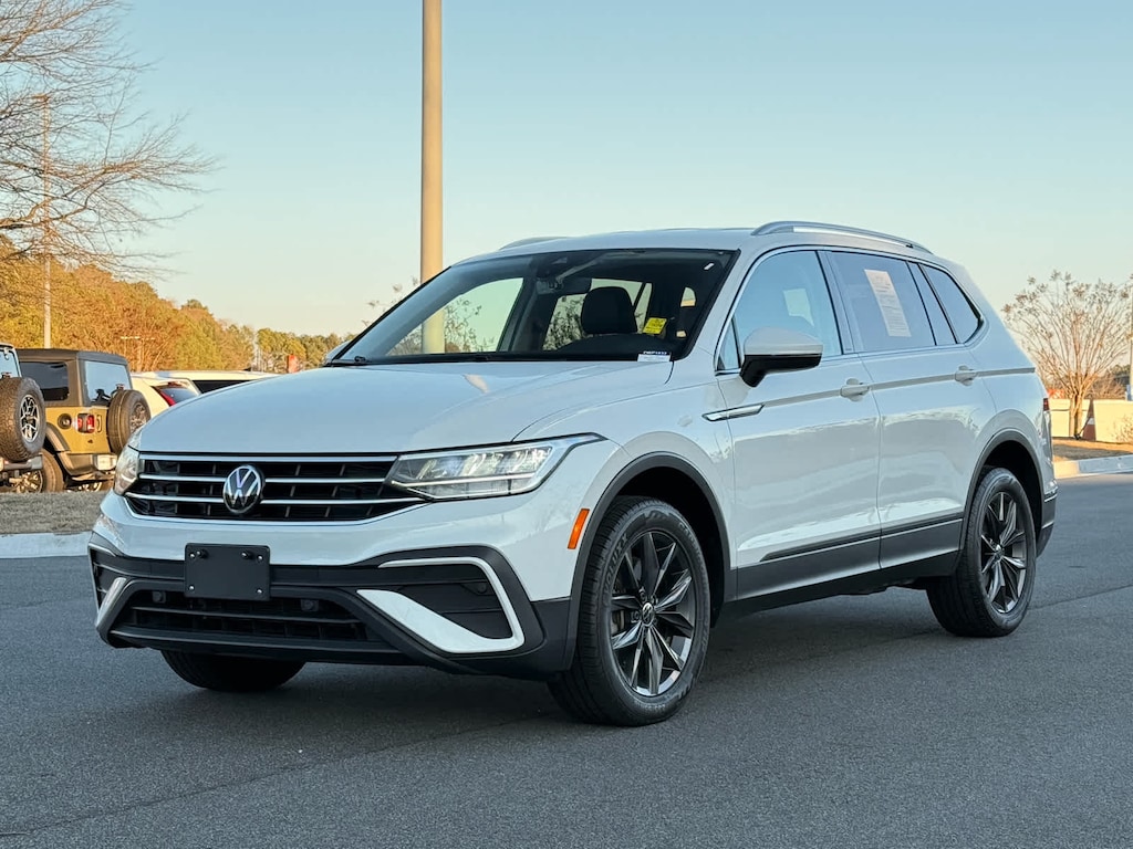 Certified 2023 Volkswagen Tiguan SE 2.0T FWD