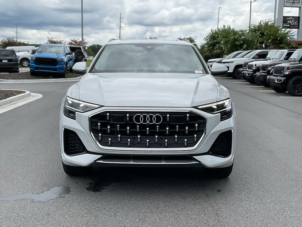 Used 2025 Audi Q8 Premium Plus 55 TFSI quattro