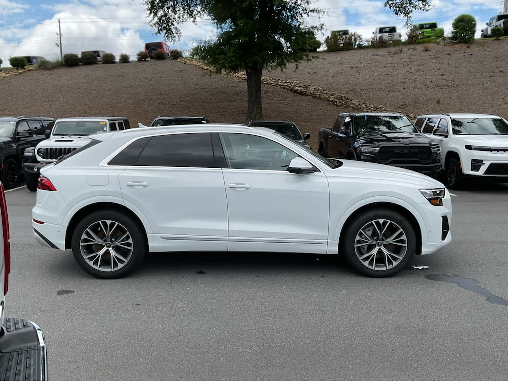 Used 2025 Audi Q8 Premium Plus 55 TFSI quattro