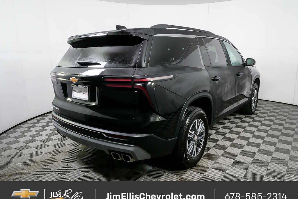 Used 2025 Chevrolet Traverse FWD LT SUV