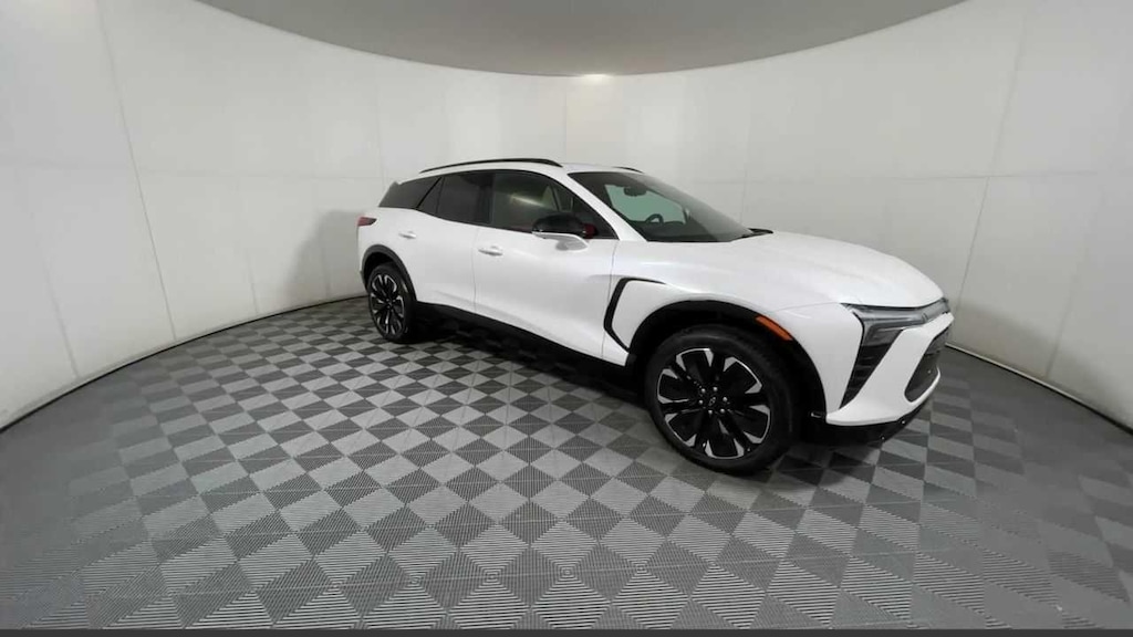 New 2025 Chevrolet Blazer EV RS SUV