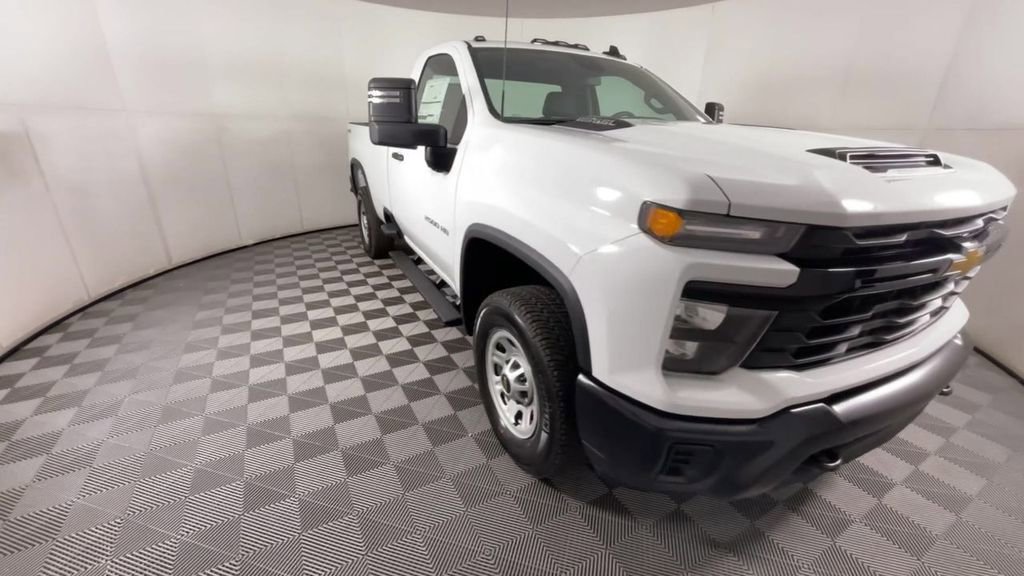 2025 Chevrolet Silverado 2500HD Work Truck photo 2