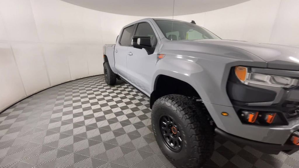 2025 Chevrolet Silverado 1500 RST photo 2