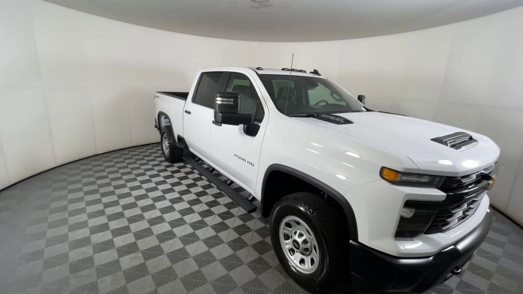2026 Chevrolet Silverado 2500HD Work Truck photo 2