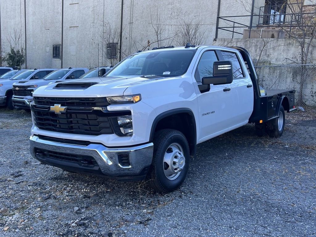 2024 Chevrolet Silverado 3500HD Work Truck photo 3