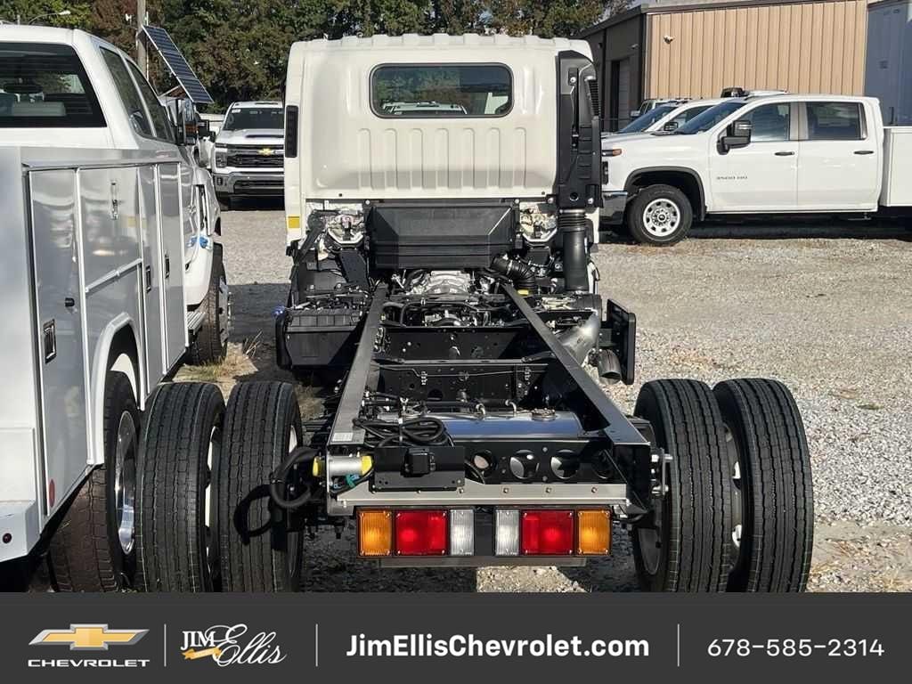 New 2025 Chevrolet 5500 XD LCF Diesel 176" Wheelbase Truck Regular Cab
