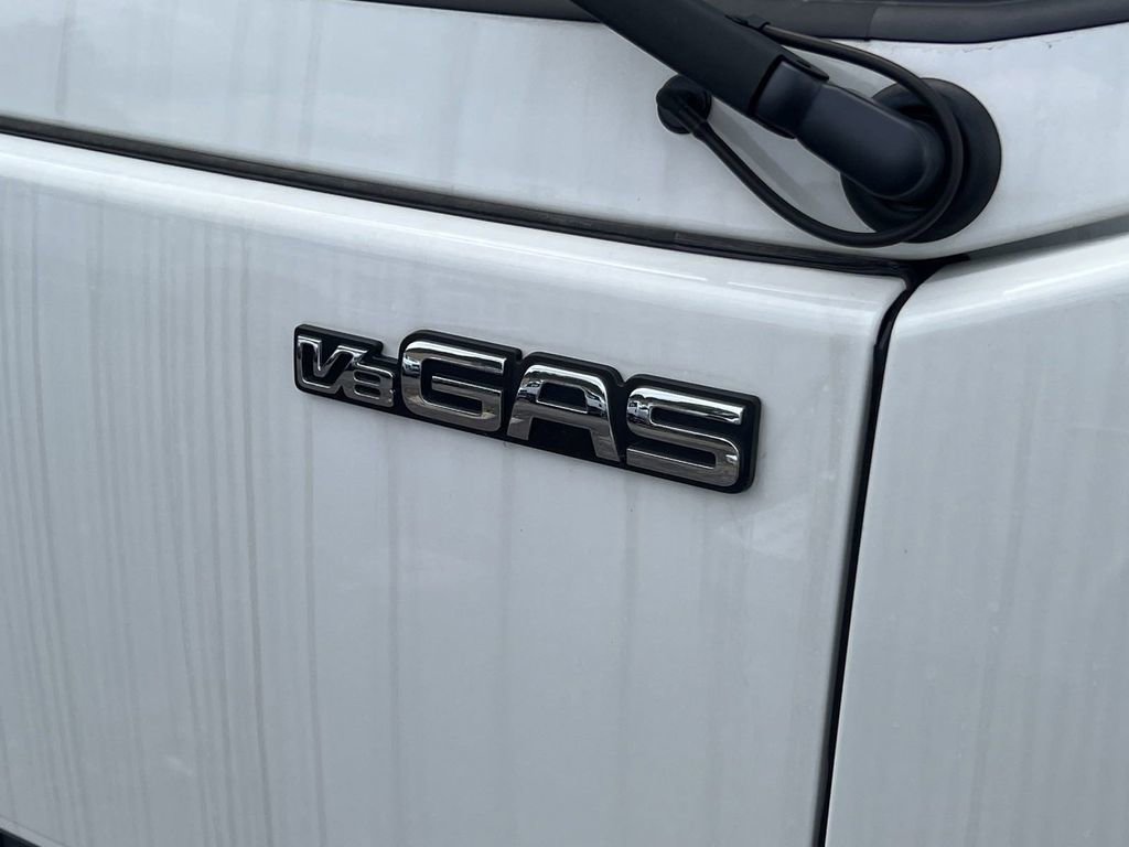 2024 Chevrolet Silverado 4500HD photo 4