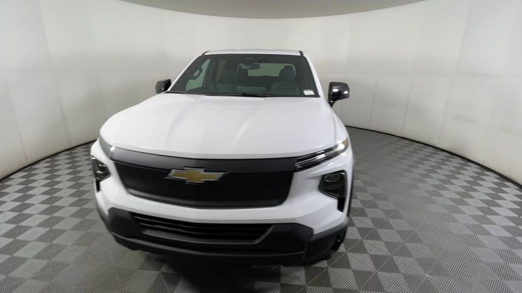 2024 Chevrolet Silverado EV Work Truck photo 3