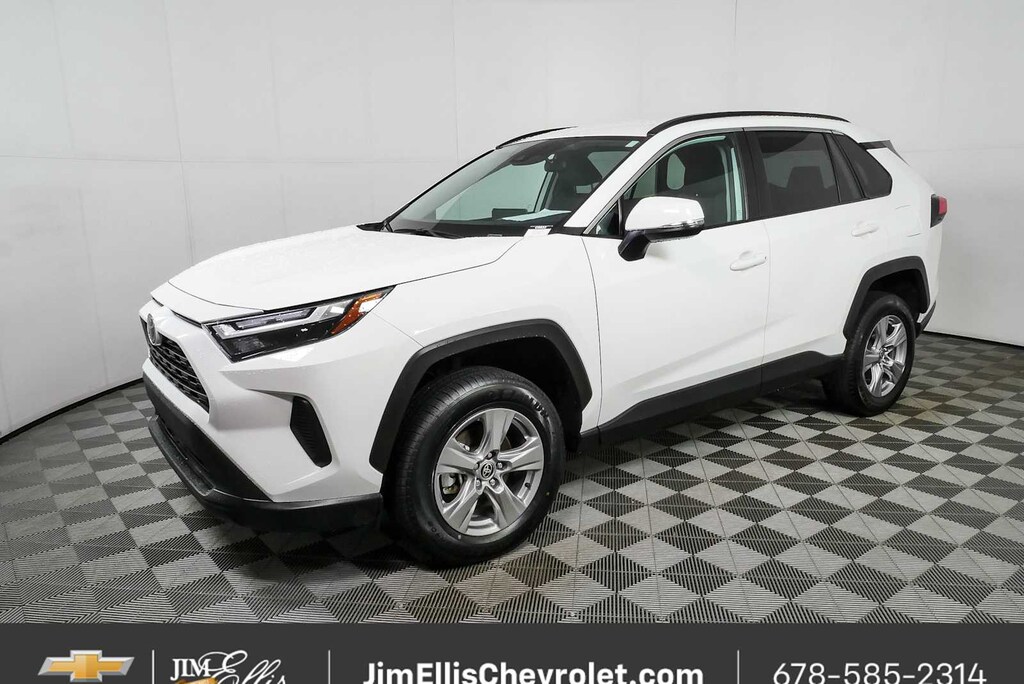 Used 2025 Toyota RAV4 XLE
