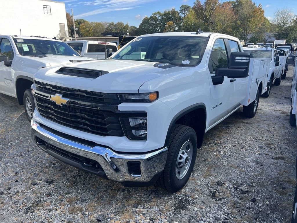 2024 Chevrolet Silverado 2500HD Work Truck photo 2