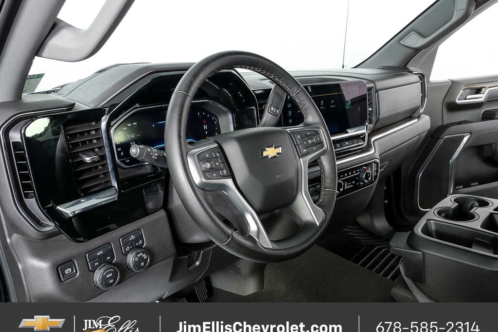Used 2025 Chevrolet Silverado 1500 LT