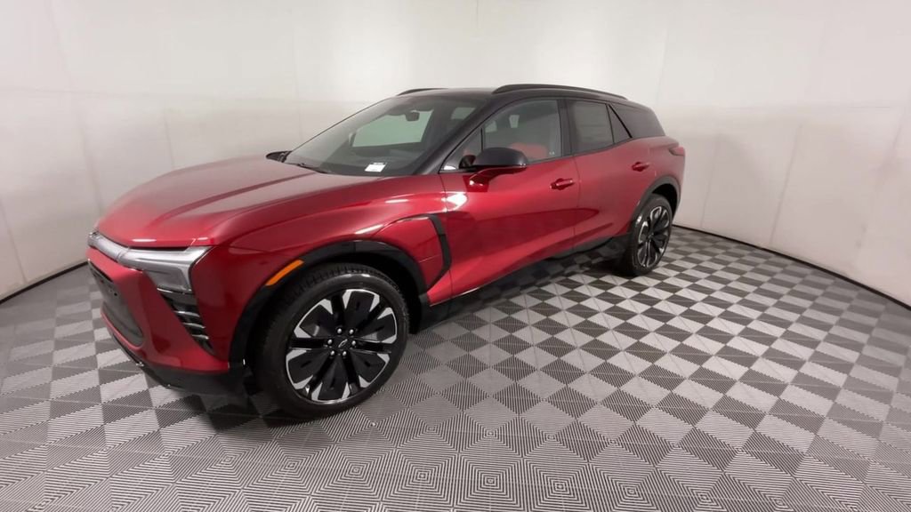 2025 Chevrolet Blazer EV RS photo 3