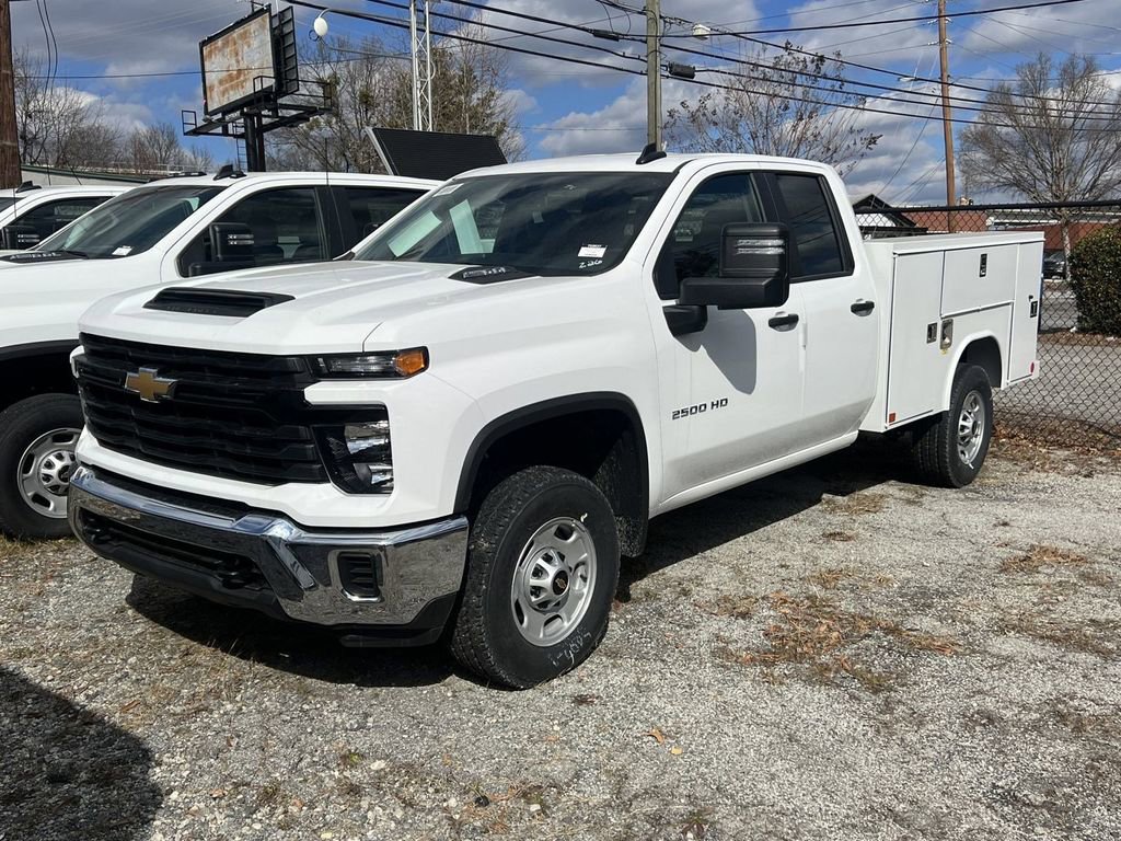 2025 Chevrolet Silverado 2500HD Work Truck photo 3