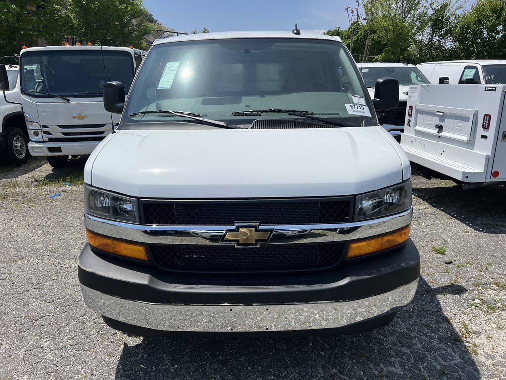 2025 Chevrolet Express Cargo 2500 Work Van photo 2