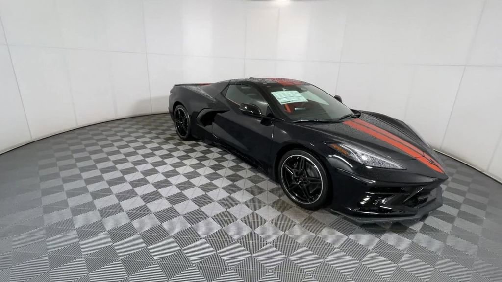 2025 Chevrolet Corvette Stingray 3LT photo 2