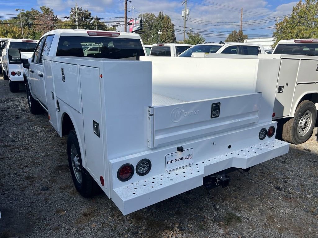 2024 Chevrolet Silverado 2500HD Work Truck photo 3