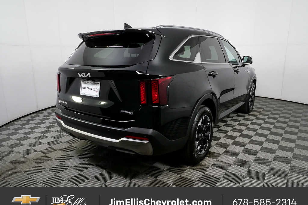 Used 2025 Kia Sorento S FWD