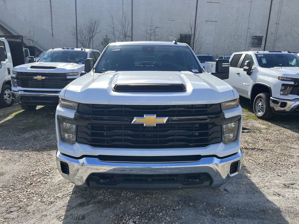 2024 Chevrolet Silverado 2500HD Work Truck photo 2