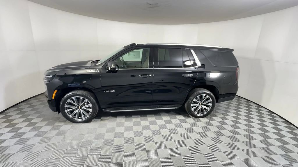 2026 Chevrolet Tahoe High Country photo 2