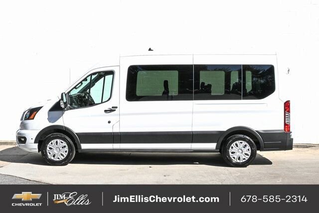 2025 Ford Transit Passenger XLT photo 2