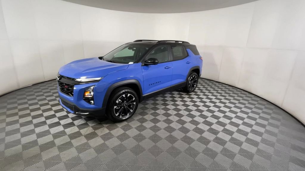 2025 Chevrolet Equinox RS photo 4