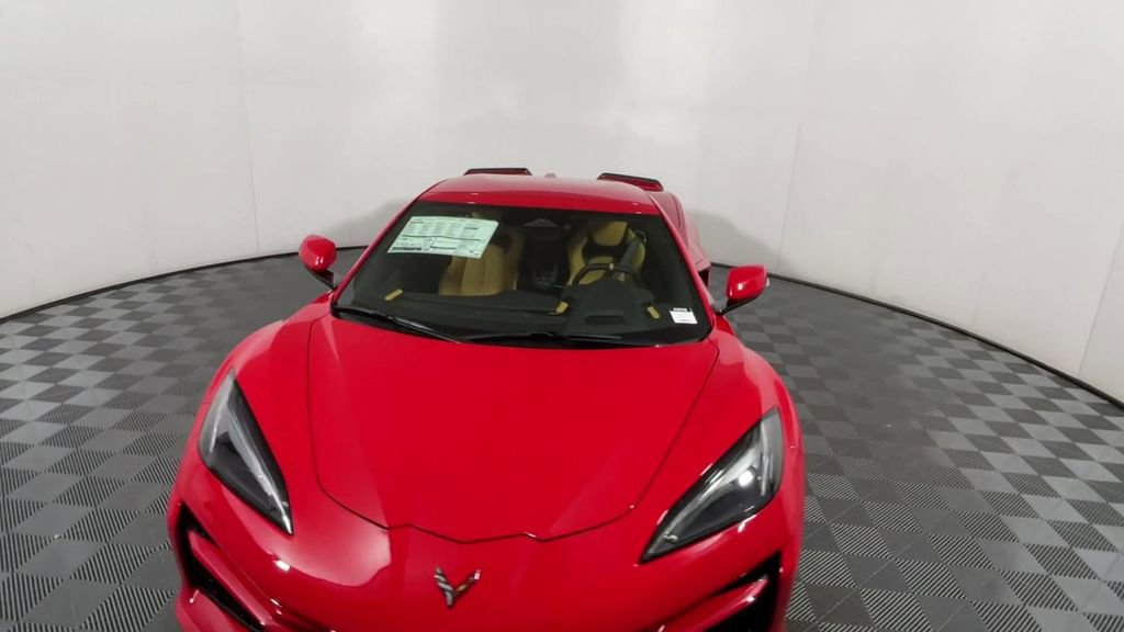 2025 Chevrolet Corvette E-Ray 2LZ photo 3