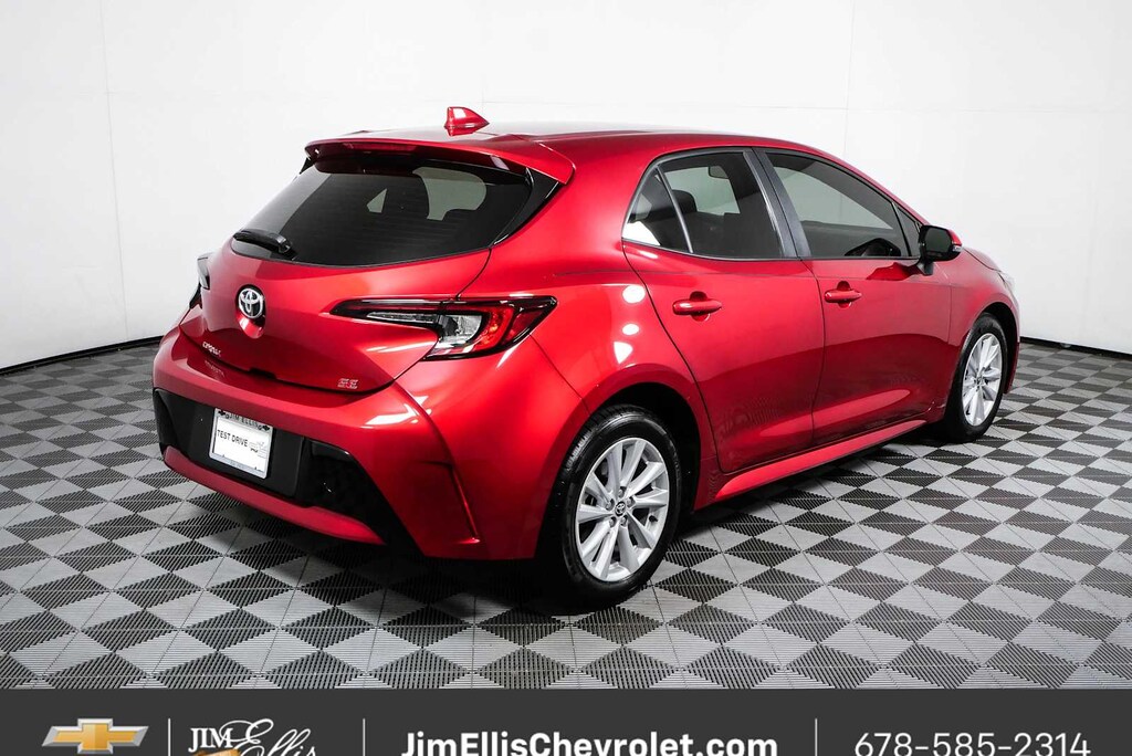 Used 2024 Toyota Corolla Hatchback SE Hatchback