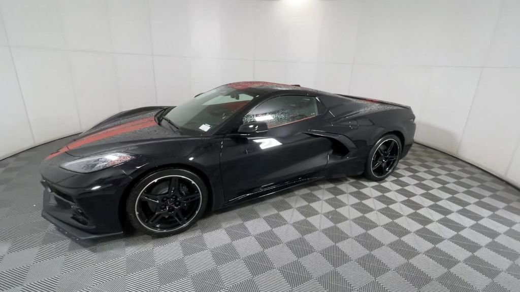 2025 Chevrolet Corvette Stingray 3LT photo 4