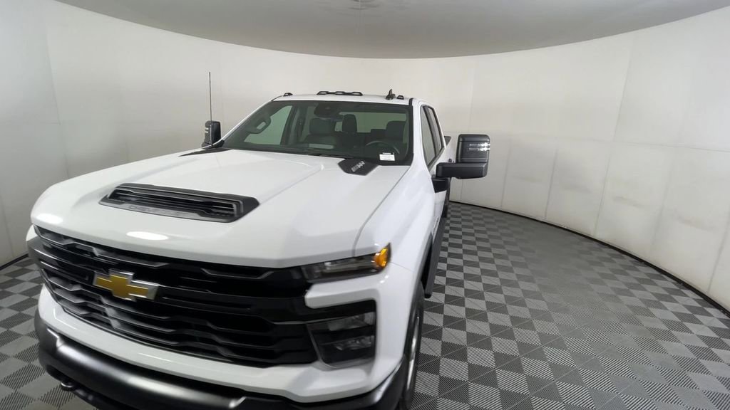 2026 Chevrolet Silverado 2500HD Work Truck photo 3