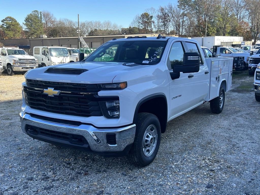 2024 Chevrolet Silverado 2500HD Work Truck photo 3