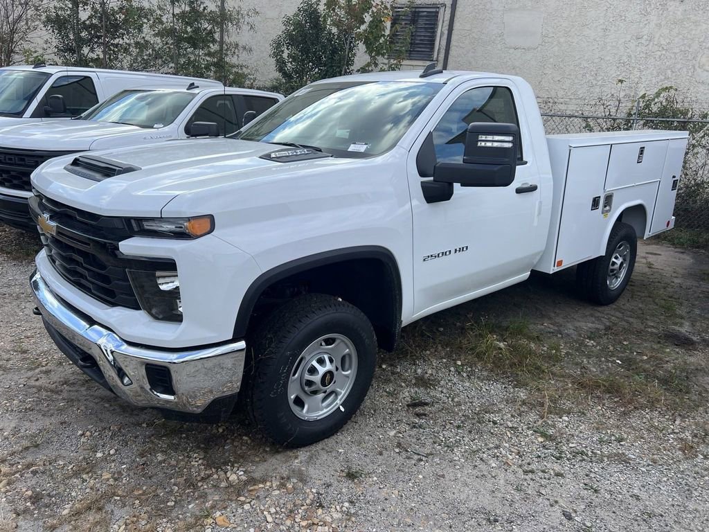 2025 Chevrolet Silverado 2500HD Work Truck photo 3