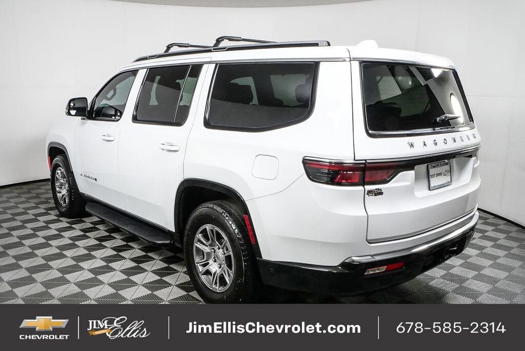 Used 2023 Jeep Wagoneer 4x2
