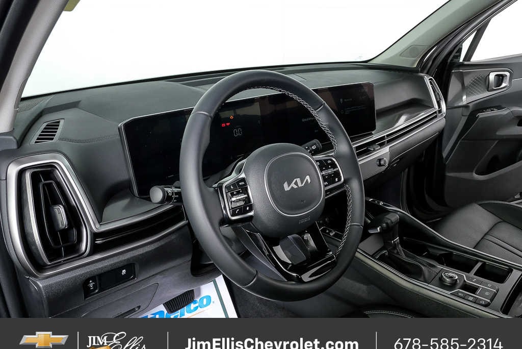 Used 2025 Kia Sorento S FWD
