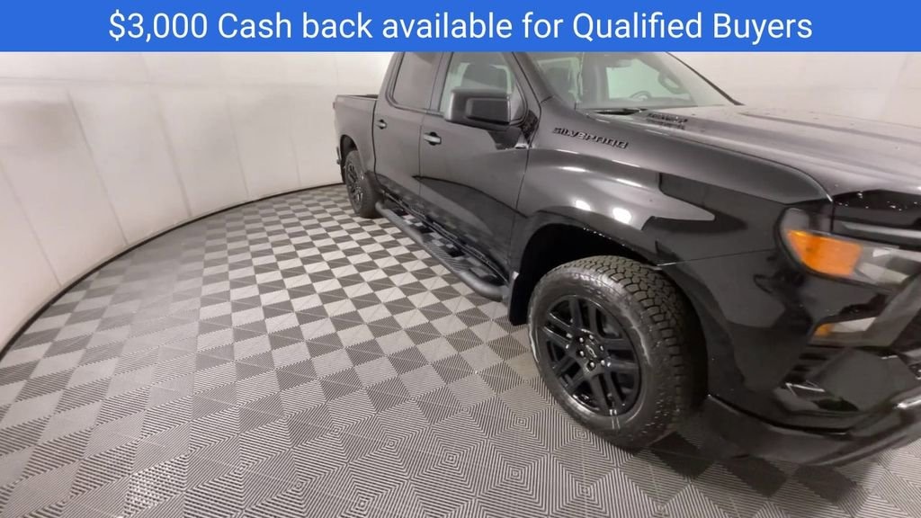 New 2025 Chevrolet Silverado 1500 Custom Truck Crew Cab
