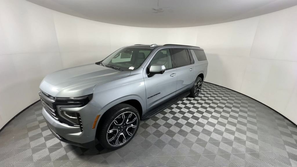 2026 Chevrolet Suburban RST photo 3