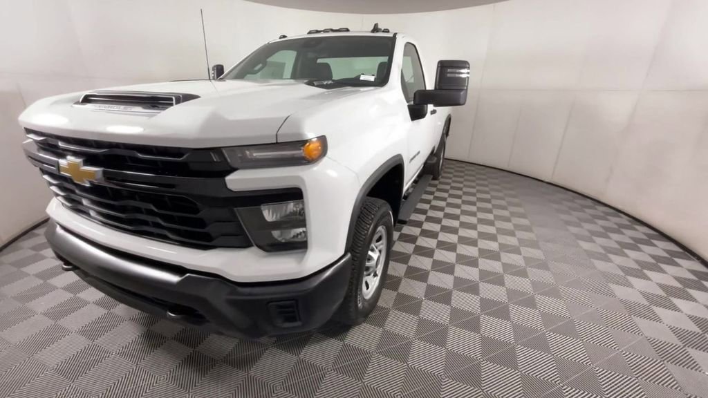 2025 Chevrolet Silverado 2500HD Work Truck photo 3