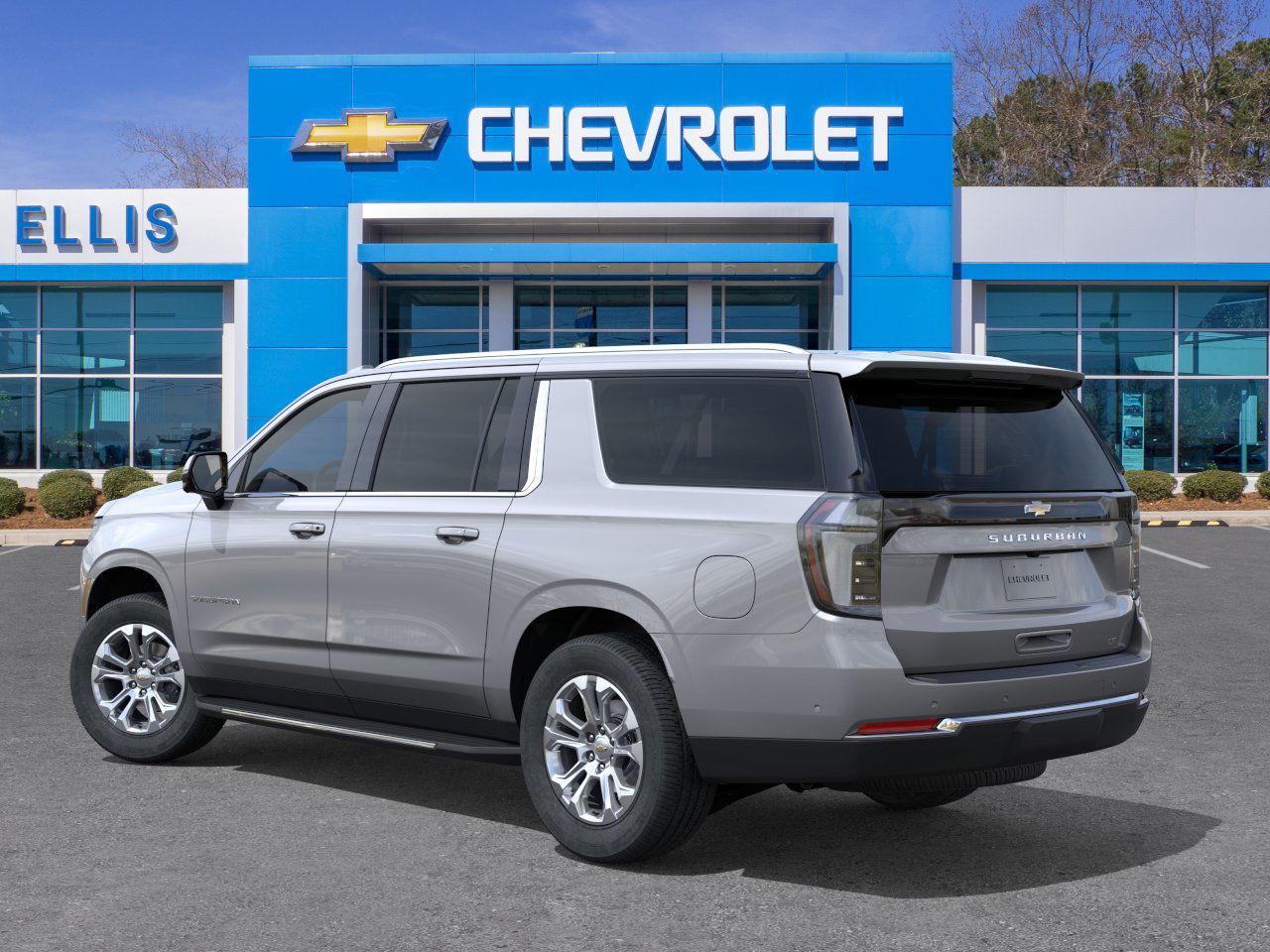 2025 Chevrolet Suburban LT photo 2