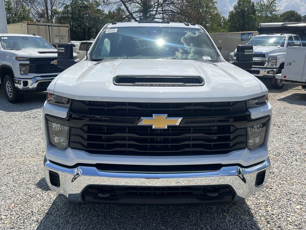 2024 Chevrolet Silverado 2500HD Work Truck photo 2