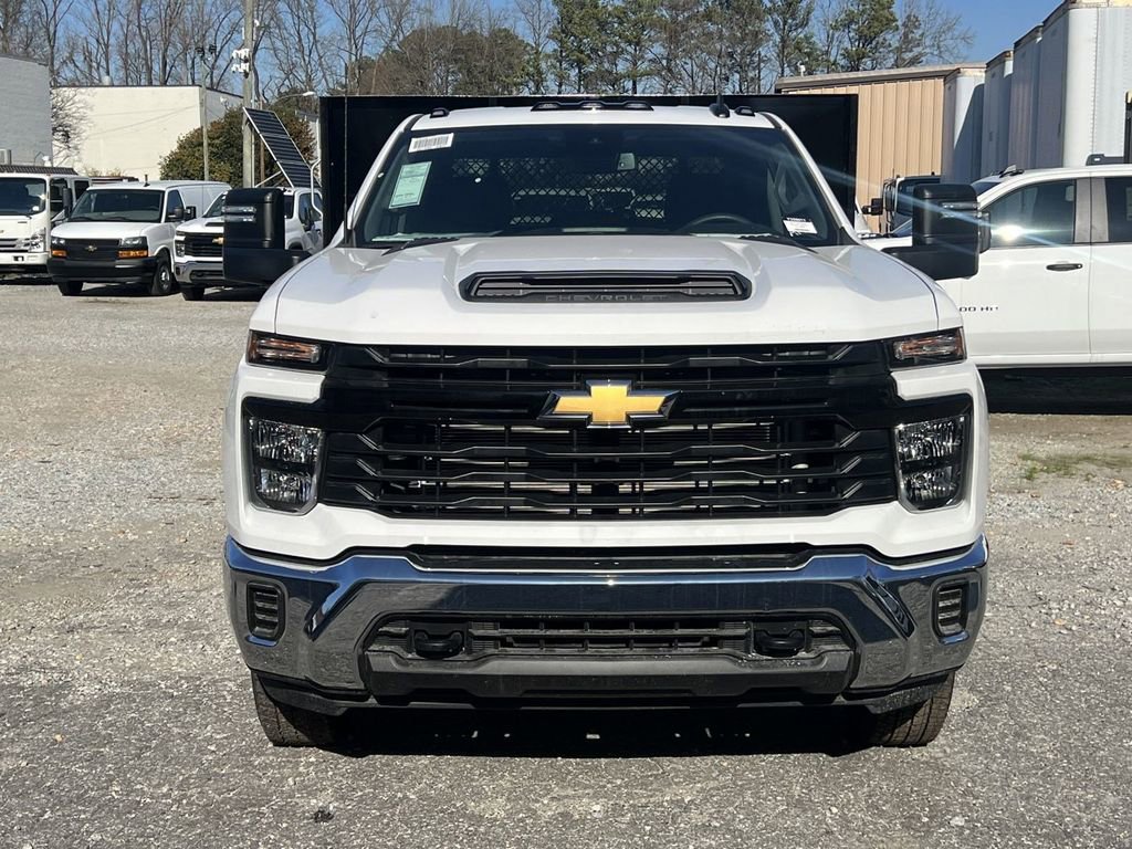 2025 Chevrolet Silverado 3500HD Work Truck photo 2