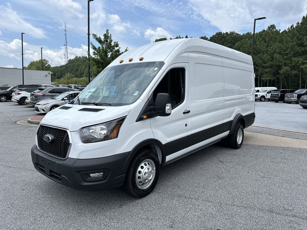 2024 Ford Transit photo 3