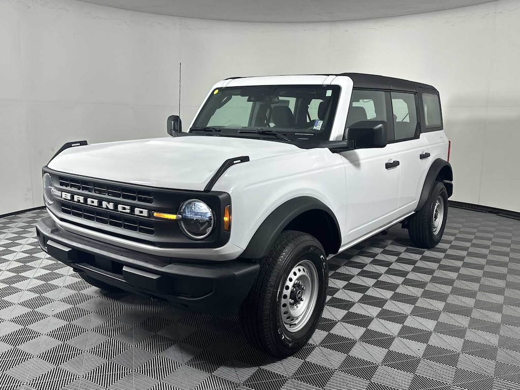 New 2026 Ford Bronco Base SUV