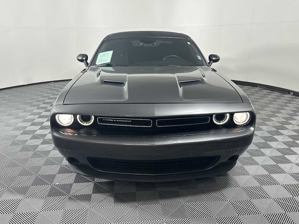 Used 2015 Dodge Challenger SXT Coupe