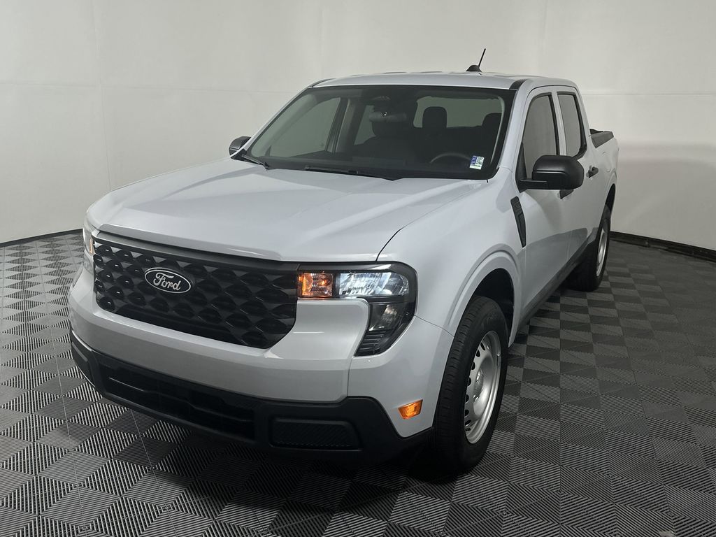 2025 Ford Maverick XL photo 3