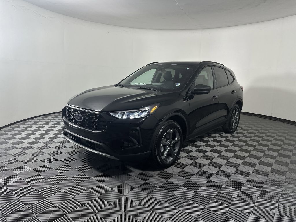 2025 Ford Escape ST-Line photo 4