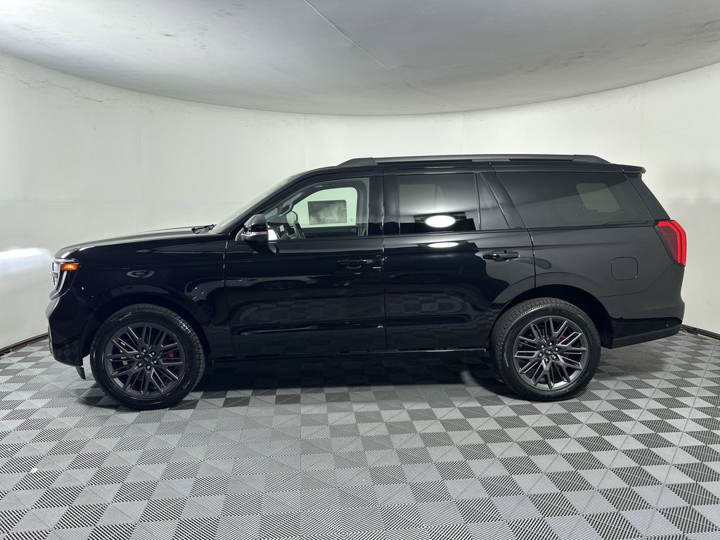2025 Ford Expedition Platinum photo 2