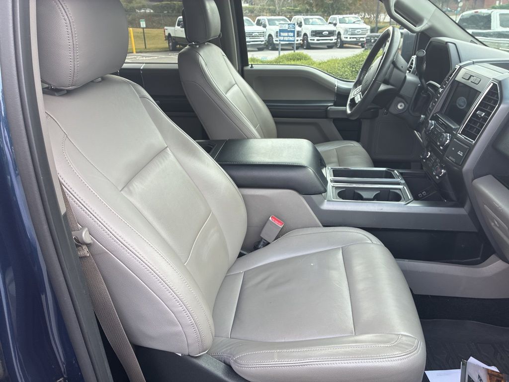 2017 Ford F-150 XLT photo 4